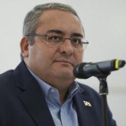 Ankara suya g&ouml;m&uuml;ld&uuml;: Algı peşine d&uuml;şen S&ouml;zc&uuml;'ye Mesut &Ouml;zarslan'dan sert tepki