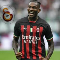 Fenerbah&ccedil;e ve Galatasaray'ı birbirlerine d&uuml;ş&uuml;rm&uuml;şt&uuml;! Rafael Leao tercihini yaptı