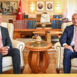 Bakan Ersoy ve Tom Barrack'tan ortak mesaj: Ka&ccedil;ırılan tarihi eserler i&ccedil;in yeni d&ouml;nem! 