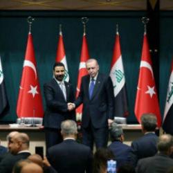 K&uuml;resel ticarete taze kan: Kalkınma Yolu Projesi S&uuml;veyş ve H&uuml;rm&uuml;z'e meydan okuyor