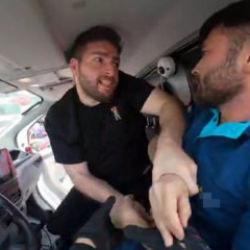 Niğde'de trafikte yol verme kavgası: Kargo s&uuml;r&uuml;c&uuml;s&uuml;ne ara&ccedil; i&ccedil;inde darp