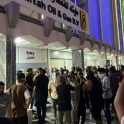 Elektrikler kesilince &uuml;lkenin başkentini ateşe verdiler: Sokaklarda &ccedil;ok sert protesto!