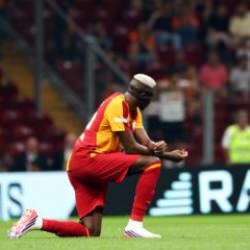Osimhen'den şaşırtan hareket! Ma&ccedil;ta kaptanlığı reddetti