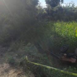 Osmaniye&rsquo;de trakt&ouml;r devrildi, 2 kişi yaralandı