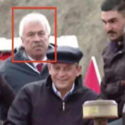 &Ouml;zel'in fotoğrafındaki sır: Yeni Parti yoluna yolsuzluktan h&uuml;k&uuml;m giyenlerle devam ediyor