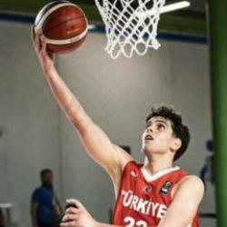 Son &ccedil;eyrekte nefesler kesildi! U18 Milliler, Sırbistan'ı devirdi