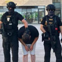 Suikast&ccedil;ı hain Burkay Karatepe'ye yardım eden kişi yakalandı