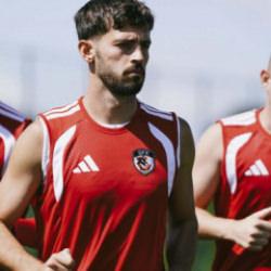 S&uuml;per Lig ekibi t&uuml;m bor&ccedil;ları &ouml;dedi ve transfer yasağını kaldırdı