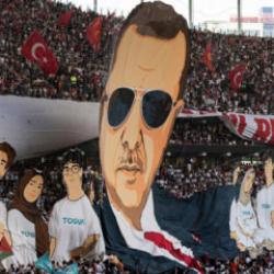 T&Uuml;GVA Yaz Okulu Finali'nde Cumhurbaşkanı Erdoğan'a &ouml;zel koreografi