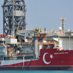 T&uuml;rkiye komşu &uuml;lkede petrol ve doğal gaz arayacak! Y&uuml;zde 33'l&uuml;k pay ayrıldı...