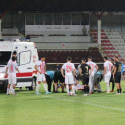 1. Lig ma&ccedil;ında korkutan anlar! Sahaya ambulans girdi