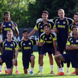 4 &uuml;lkeden 4 talip! Fenerbah&ccedil;e'nin yıldızı i&ccedil;in sıraya girdiler