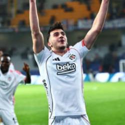 İspanya'nın k&ouml;kl&uuml; kul&uuml;b&uuml;nden Beşiktaş'ın gen&ccedil; golc&uuml;s&uuml; i&ccedil;in teklif