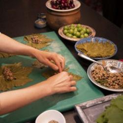 Turist en &ccedil;ok yemeğe para harcadı: T&uuml;rkiye'nin gastronomik &ccedil;eşitliliği kasayı doldurdu!