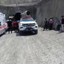 Adana&rsquo;da boru d&ouml;şeme &ccedil;alışmasında g&ouml;&ccedil;&uuml;k: 1 iş&ccedil;i hayatını kaybetti