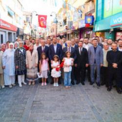 AK Parti İstanbul İl Başkanı &Ouml;zdemir Şile, Tuzla ve &Ccedil;ekmek&ouml;y'de 'kararlılık' mesajı verdi