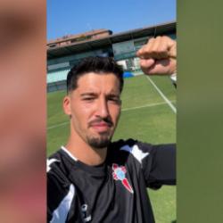 Altay Bayındır'ın akıcı İspanyolcası g&uuml;ndem oldu
