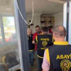 Bakan G&uuml;rlek duyurdu: 2 faili me&ccedil;hul dosya daha &ccedil;&ouml;z&uuml;ld&uuml;! 17 yıllık cinayette şok detay...