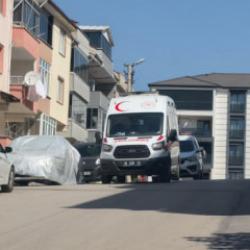 Bursa'da kan donduran olay! Evinin salonunda kanlar i&ccedil;inde &ouml;l&uuml; bulundu