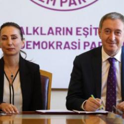 DEM Parti '&Ccedil;er&ccedil;eve Yasa Teklifi'ni imzaladı