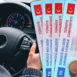 Ehliyetinde bu koddan olanlar dikkat! Para cezası yazılacak