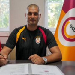 Eren Derdiyok yıllar sonra Galatasaray'a d&ouml;nd&uuml;!