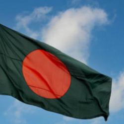 Bangladeş'te can pazarı: Kazada 8 &ouml;l&uuml;