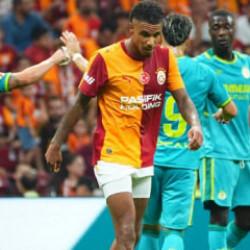 Galatasaray'a Villarreal şoku! Taraftardan y&ouml;netime sert tepki