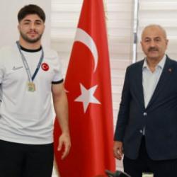 G&uuml;reş&ccedil;i Alperen Tokg&ouml;z Akdeniz Oyunları'nda T&uuml;rkiye'yi temsil edecek
