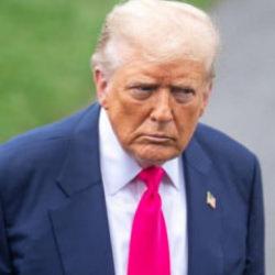 İran'dan Trump'a 'tiyatro' g&ouml;ndermesi: Ger&ccedil;ekleri kabul edin!