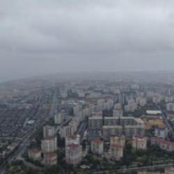  İstanbul&rsquo;da yaz g&uuml;n&uuml; kış havası: Leylekler g&ouml;&ccedil; yolunda