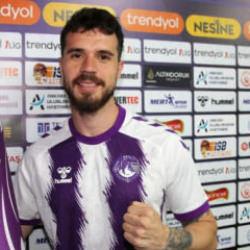 Ke&ccedil;i&ouml;reng&uuml;c&uuml;, İstanbulspor'dan sol bek transferi yaptı