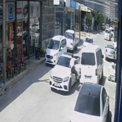 L&uuml;ks otomobille kar maskeli milyonluk soygun
