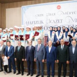 Erzurum'da 54 hafız i&ccedil;in icazet t&ouml;reni yapıldı 