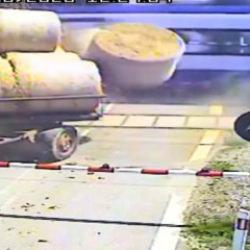 Polonya'da yolcu treni saman y&uuml;kl&uuml; r&ouml;morka &ccedil;arptı! Ortalık savaş alanına d&ouml;nd&uuml;