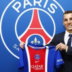 PSG yeni transferini duyurdu! 12 yıl sonra geri d&ouml;nd&uuml;