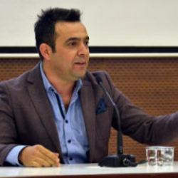 Cem K&uuml;&ccedil;&uuml;k soruşturmasında sıcak gelişme: Gazeteci Tahir Sarıkaya tutuklandı