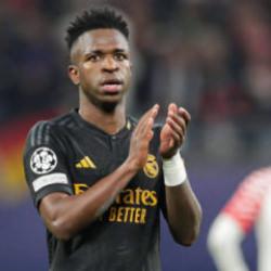 Vinicius Junior imzayı attı! Anlaşmayı duyurdular