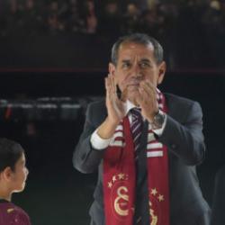 Dursun &Ouml;zbek'ten taraftarlarına transfer mesajı!