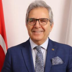 CHP'li Belediye Başkanı trafik kazası ge&ccedil;irdi! Yaralılar var
