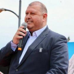 'Ben y&uuml;r&uuml;yen parayım' diyen İlkay &Ccedil;i&ccedil;ek, ihra&ccedil; &ouml;ncesi CHP'den istifa etti