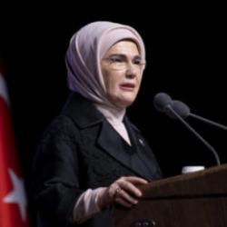 DAVOS&rsquo;tan Emine Erdoğan&rsquo;a &ouml;zel davet: D&uuml;nya T&uuml;rkiye&rsquo;nin sıfır atık vizyonunu konuşacak 