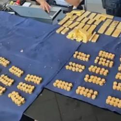 Duvardan &ccedil;ıkan 485 milyonluk sır: 18 yaşındaki iş&ccedil;i hazine buldu