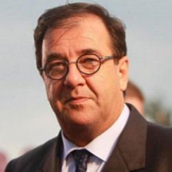 Fransız el&ccedil;i, b&uuml;y&uuml;kel&ccedil;ilikte kadınlarla alem yaptı