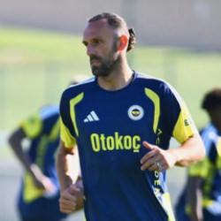 Fenerbah&ccedil;e'den TFF'ye s&uuml;rpriz Vedat Muriqi başvurusu
