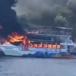 Fethiye'de gezi teknesinde yangın! 115 kişi tahliye edildi