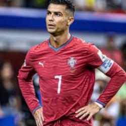Futbolda bir devir kapanıyor! Cristiano Ronaldo emeklilik tarihini a&ccedil;ıkladı