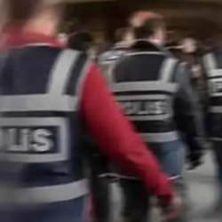 İstanbul'da Şapkalılar su&ccedil; &ouml;rg&uuml;t&uuml;ne b&uuml;y&uuml;k operasyon: 9 g&ouml;zaltı