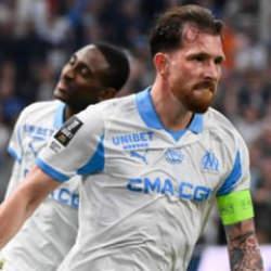 Kartal'a orta saha i&ccedil;in g&uuml;zel haber! Yıldız isim Premier Lig'i reddetti