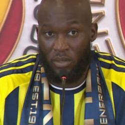 Lukaku imza t&ouml;reninde konuştu! Efsane isimle yaptığı g&ouml;r&uuml;şmeyi anlattı